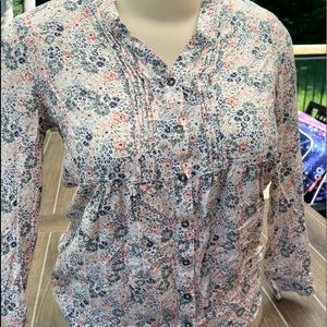 De Collection Button Down Top